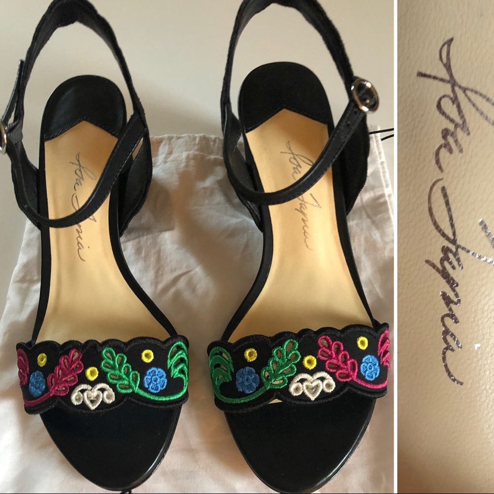 Isa Tapia floral heel sandal